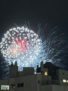 Luxo com Vista para o Mar nas Quatro Praças