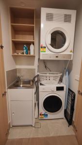 KozyGuru | Erskineville | Inner-City Retreat