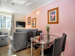 Bank Voles Nest - Uk45199