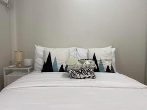 Verdon Parc Davao City with Balcony by darpm