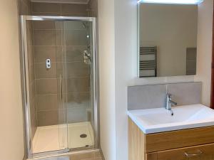 The Coyles - Uk31466