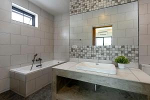 Modern and Peaceful 3Bedroom Villa Family Retreat Rawai