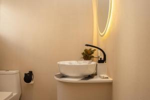 2 Bedroom for 4 Guests Private at Center Sathorn