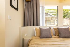 Studio for 3 Guests with Kitchen at Center Sathorn