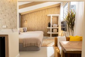 Studio for 3 Guests with Kitchen at Center Sathorn