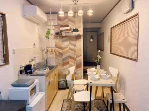 A 10-minute express train to Ikebukuro, a private house for rent, in front of a convenience store