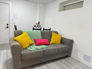 Comfort 2 BR Vancouver!
