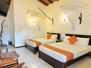Lotus Safari Bungalow