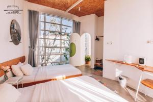 The LOOP Boutique Hotel & Café