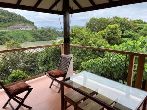 Gaze 2: Modern Tropical Seaview Villa