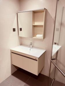 Luxury 1BR Skyline & Ocean View Oysterbays Finest