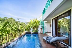 Leona Comfortable Sky 1 BR Private Pool Villa With Forest View