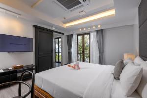Baan Laimai Beach Resort & Spa - SHA Extra Plus
