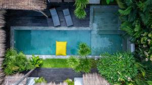 Villa Micasa - Tropical Oasis 4BR Villa with Private Pool, Perfect for Big Groups, 12 Minutes to the Beach