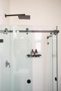 Top Modern & Exclusive Apartment with Private Parking