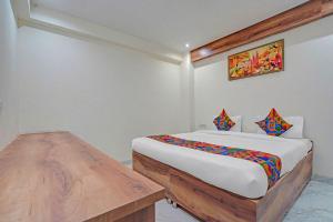 FabHotel Poorva Residency