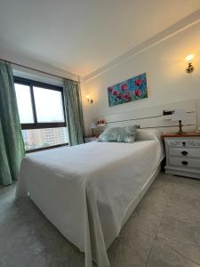 Newly Renovated Private Suite Beachfront & Steps to the Marina