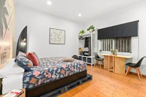 Beachfront Bondi Studio with Aircon