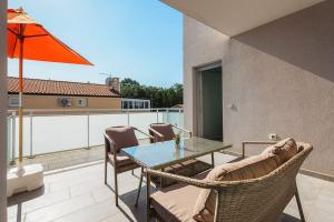 Lichtdurchflutetes Studio-Apartment nur 500 Meter zum Strand mit Grillbereich