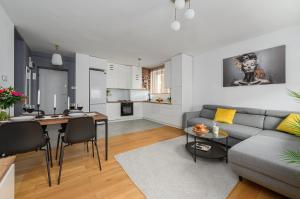 Lumina lux apartment with balcony in the center of Warsaw