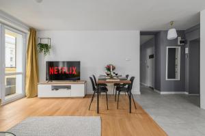 Lumina lux apartment with balcony in the center of Warsaw