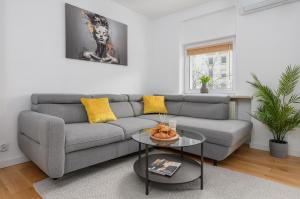 Lumina lux apartment with balcony in the center of Warsaw