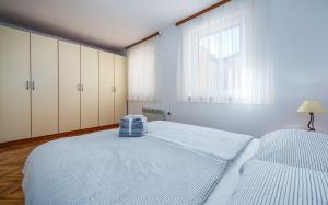 Perfektes Apartment zum Tennis spielen und nur 200 Meter zum Strand