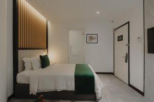 Signel Poshtel, the Rare Gem of North Borneo
