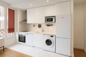 Appartement coeur paris 16 rue de bassano - 2P