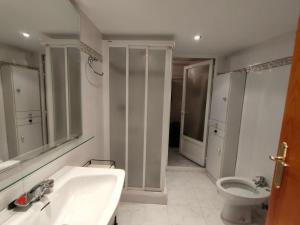 Cal Pataqué, house in Arnes