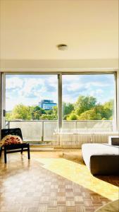 Bright apartment Antwerp Central Station