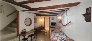 Cal Pataqué, house in Arnes