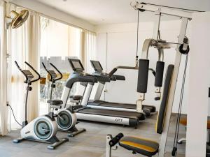 Jian Guo Grand Hotel