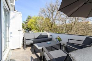 Traumhaftes Apartment nur 300 Meter zum Strand mit Blick auf Tennisplatz - Hund willkommen