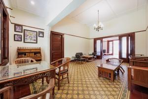 Urbanview Rumah Ebo Dago Bandung