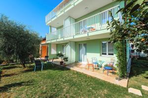 Strandnahes Apartment nur 280 Meter zum Meer mit Privatparkplatz und Grill