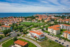 Hundefreundliches Apartment nur 150 Meter zum Strand mit Klima und Grill