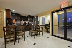 Americas Best Value Inn Lake Charles Interstate 210