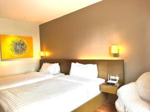 The Residences at Novotel Tower