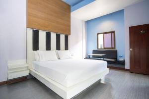 โรงแรมบ้านสวนรีสอร์ท ชลบุรี