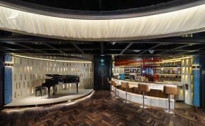 Halong Lyra Grandeur Cruise