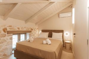 Novel Villa with Private Pool, by ZanteWize