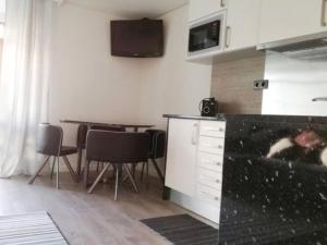 Ria Center Apartment - Right