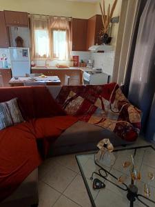 Kostas Volissos-residence