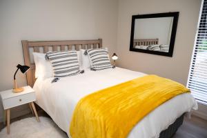 107 Seahorse - 1 Bedroom Premium Unit with Parking