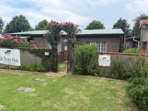 De Trout Huis Guesthouse