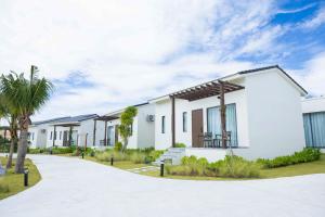 Polaris Beach Villa and Resort