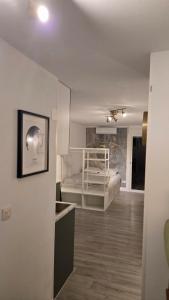 Studio Calvi avec jardinet à 2 min à pieds de la plage