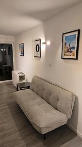 Studio Calvi avec jardinet à 2 min à pieds de la plage