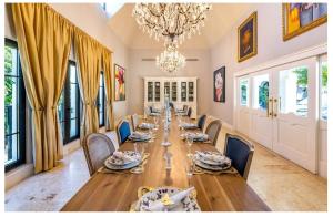 Luxury Awaits at Casa de Campo A Stunning Five-Bedroom Retreat